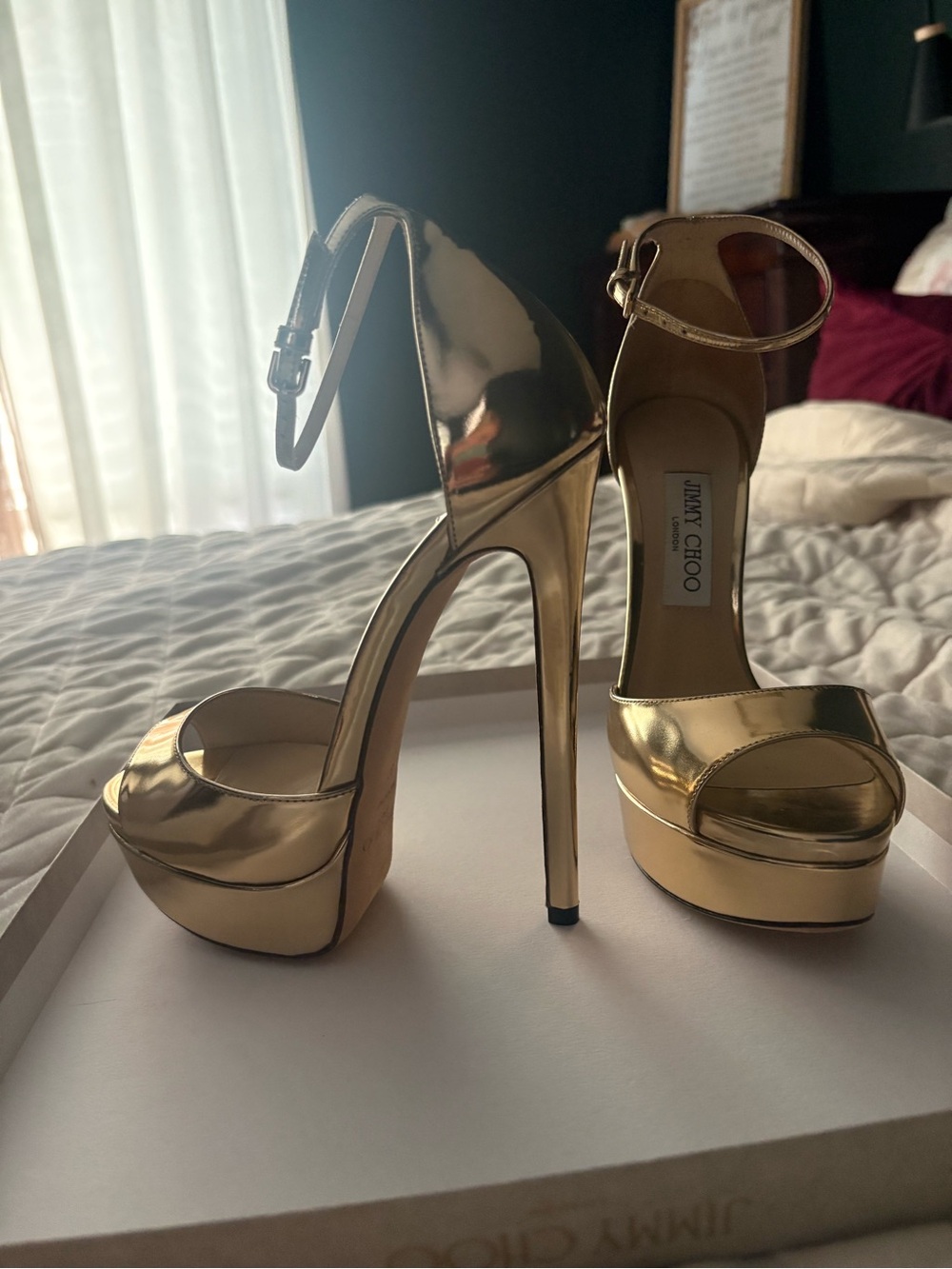 Jimmy Choo White and Gold Logo Shoe Box